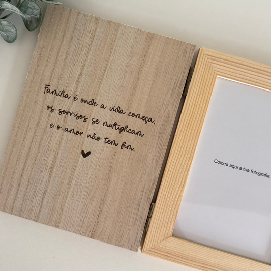 Moldura livro Personalizada